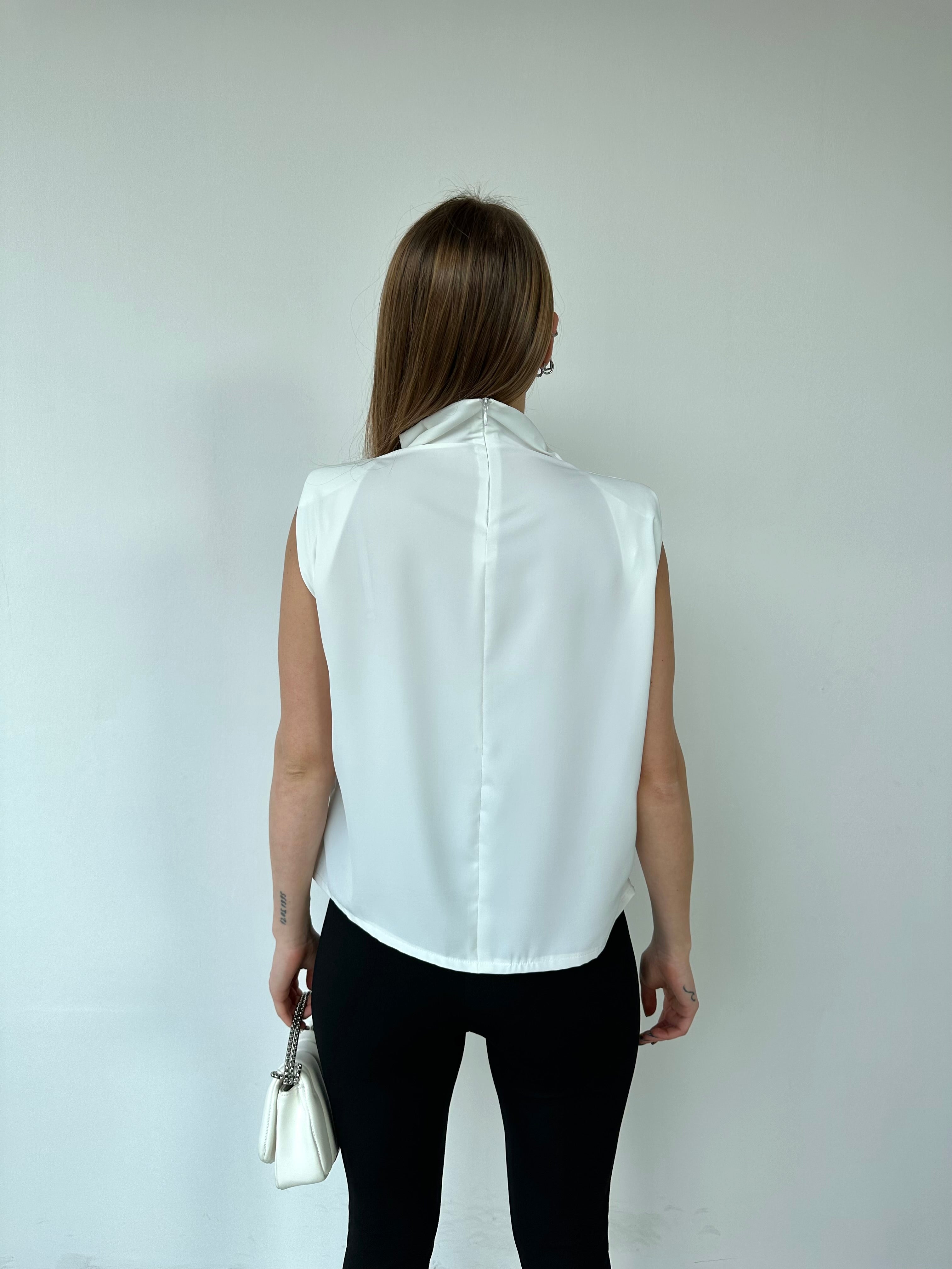 WELLINGTON SATIN BLOUSE (IVORY)