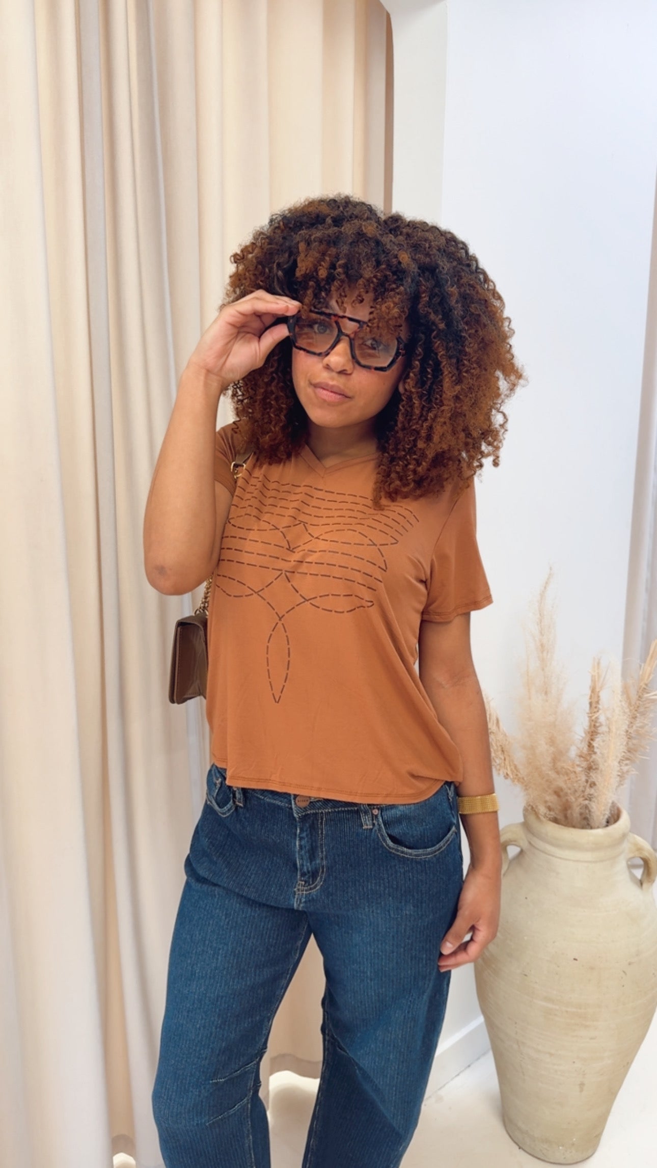 COWBOY BOOTS TOE STITCH VINTAGE GRAPHIC TEE