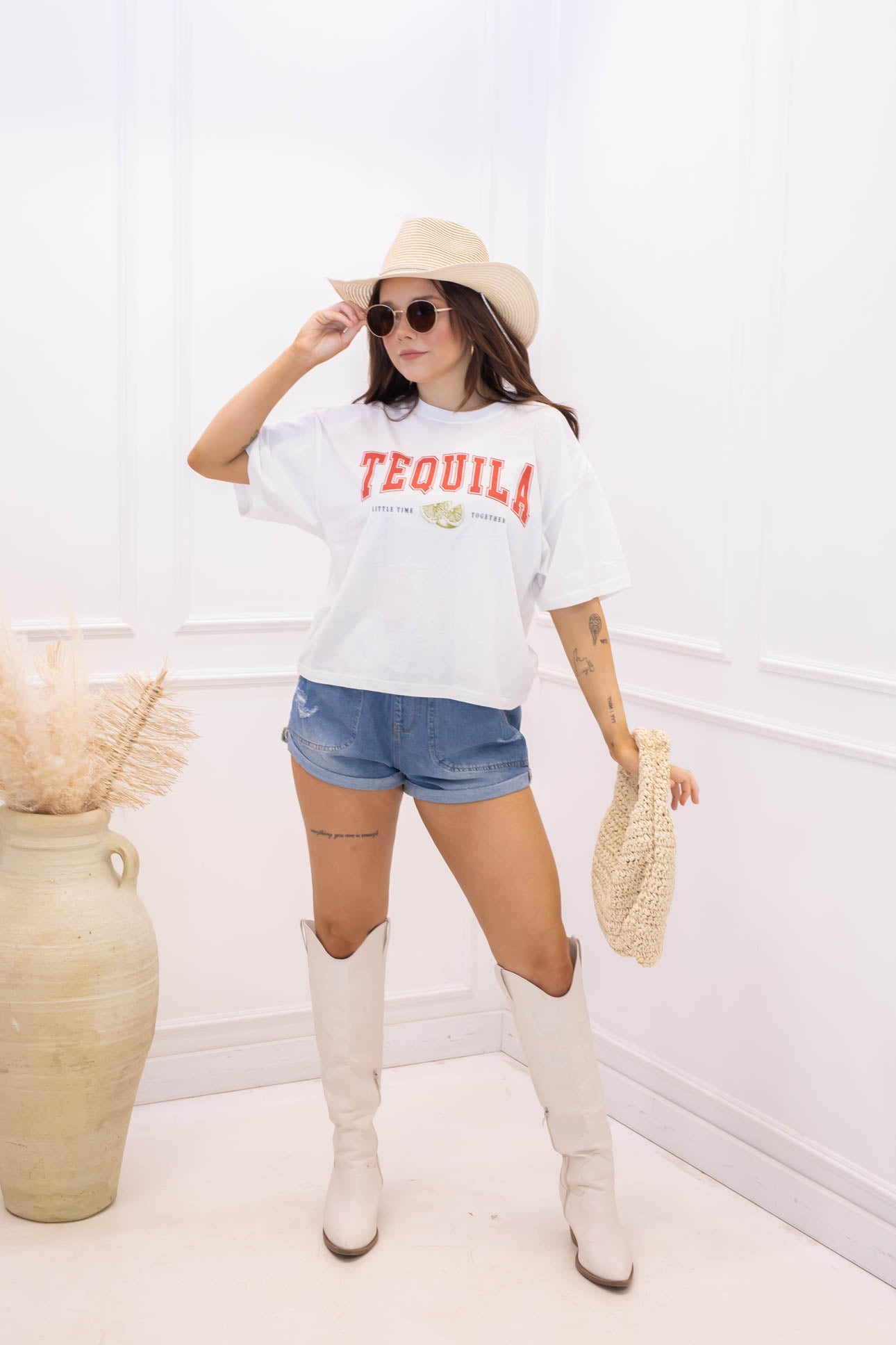 NEW TEQUILA GRAPHIC CROPPED T-SHIRT