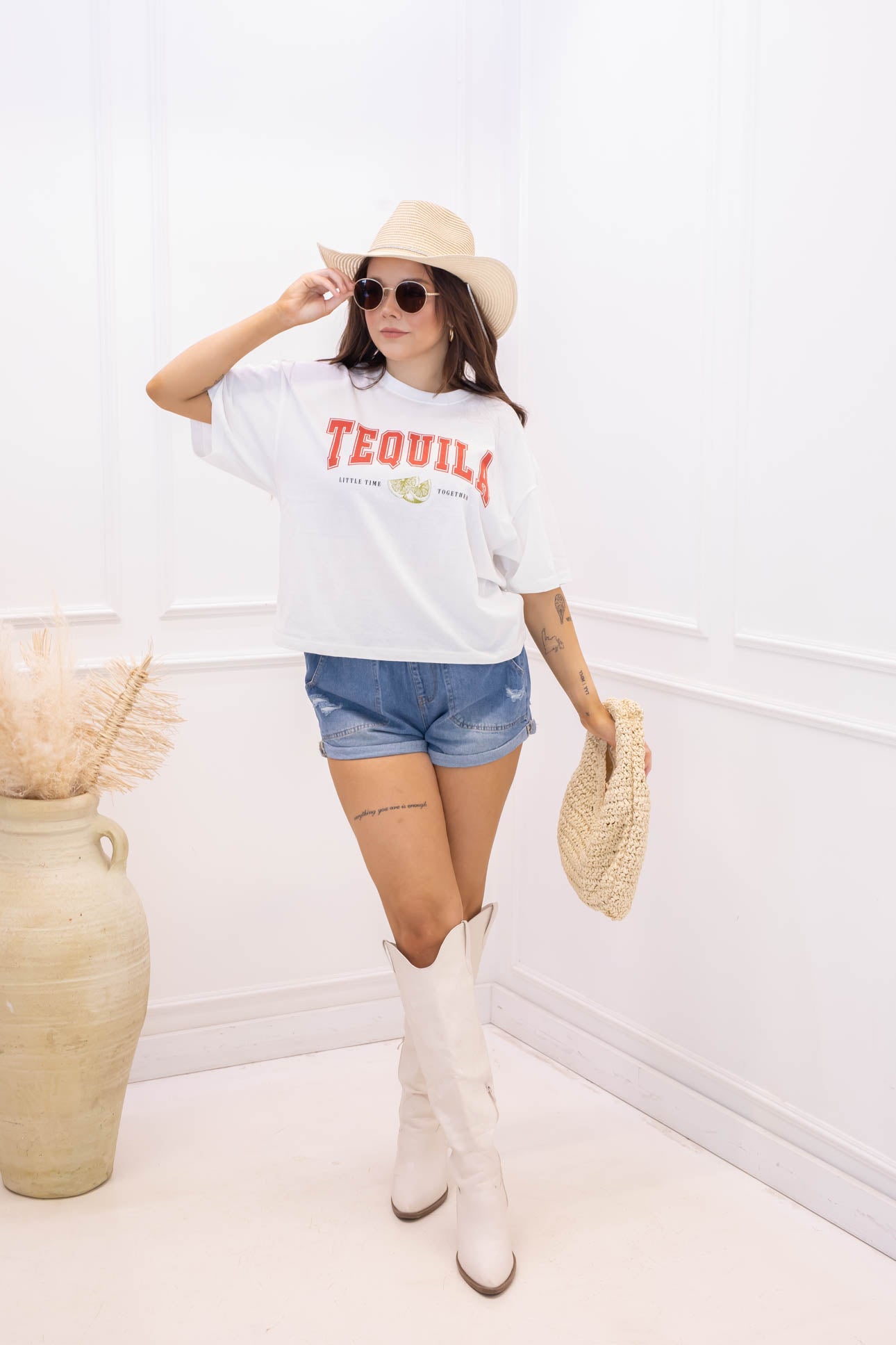 NEW TEQUILA GRAPHIC CROPPED T-SHIRT