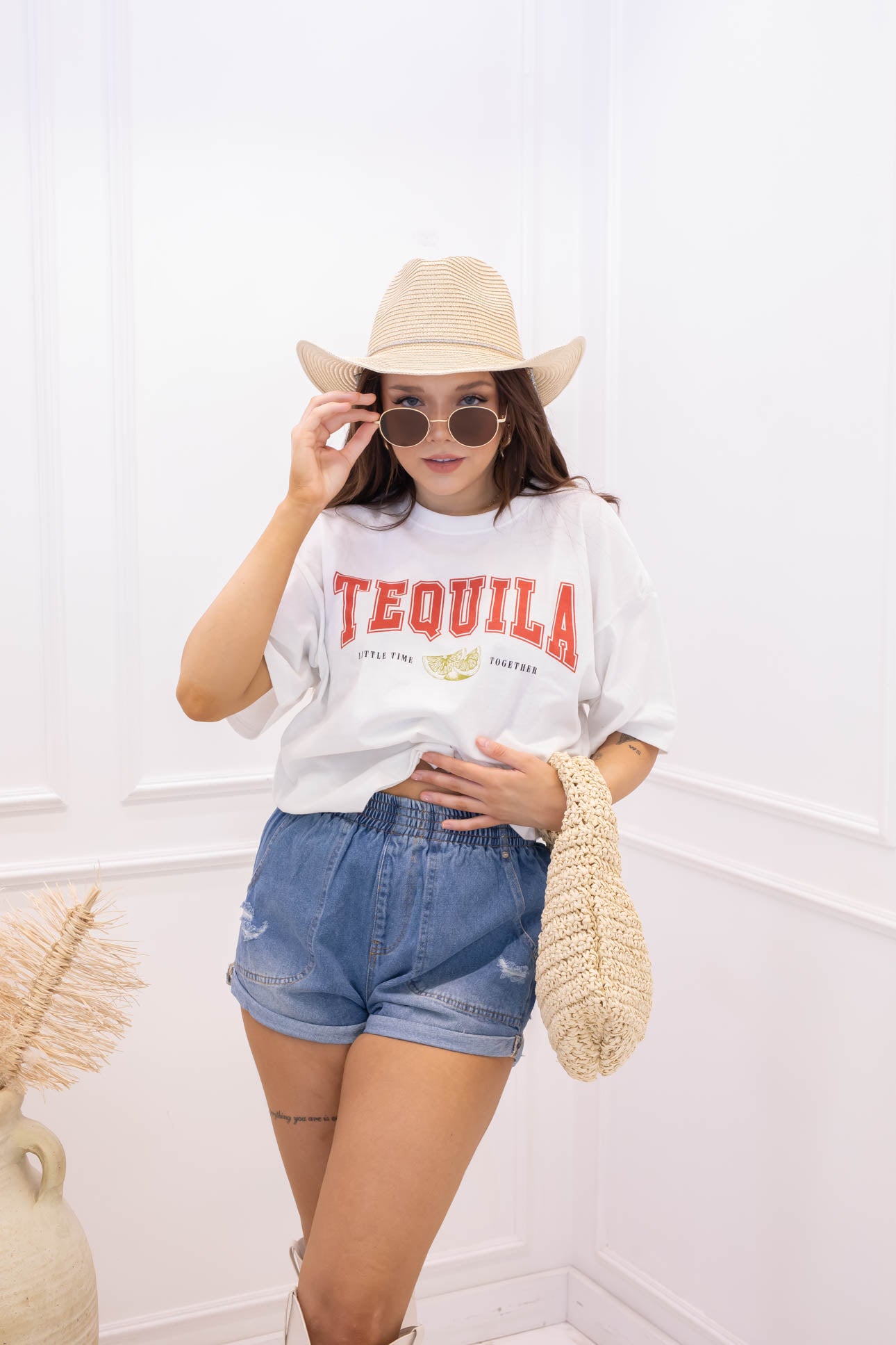 NEW TEQUILA GRAPHIC CROPPED T-SHIRT
