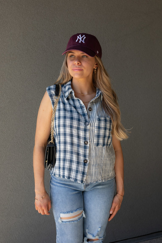 NEW RORY PLAID SLEEVELESS TOP (NAVY)