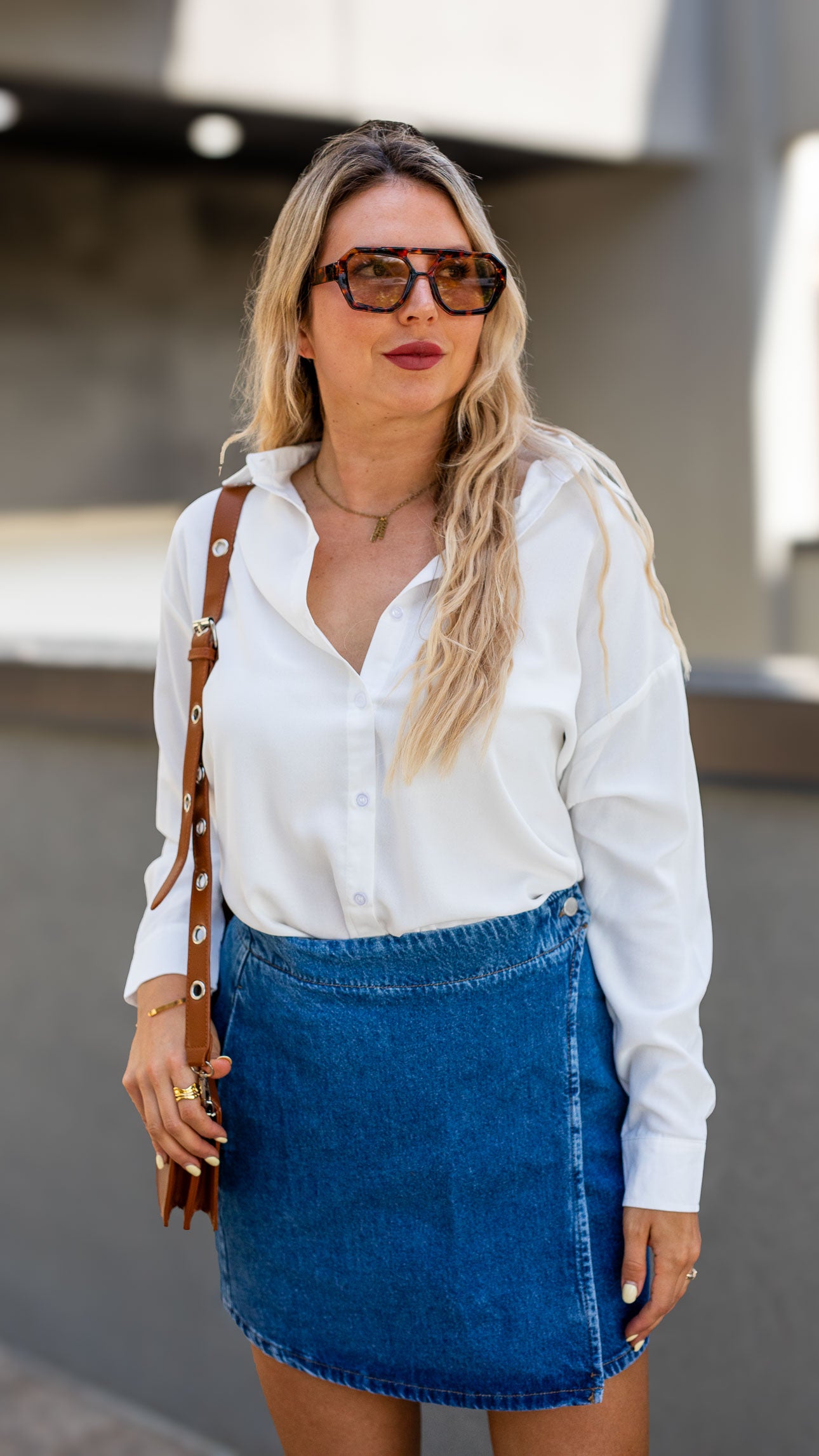 JILLIAN BUTTON UP SHIRT (WHITE)