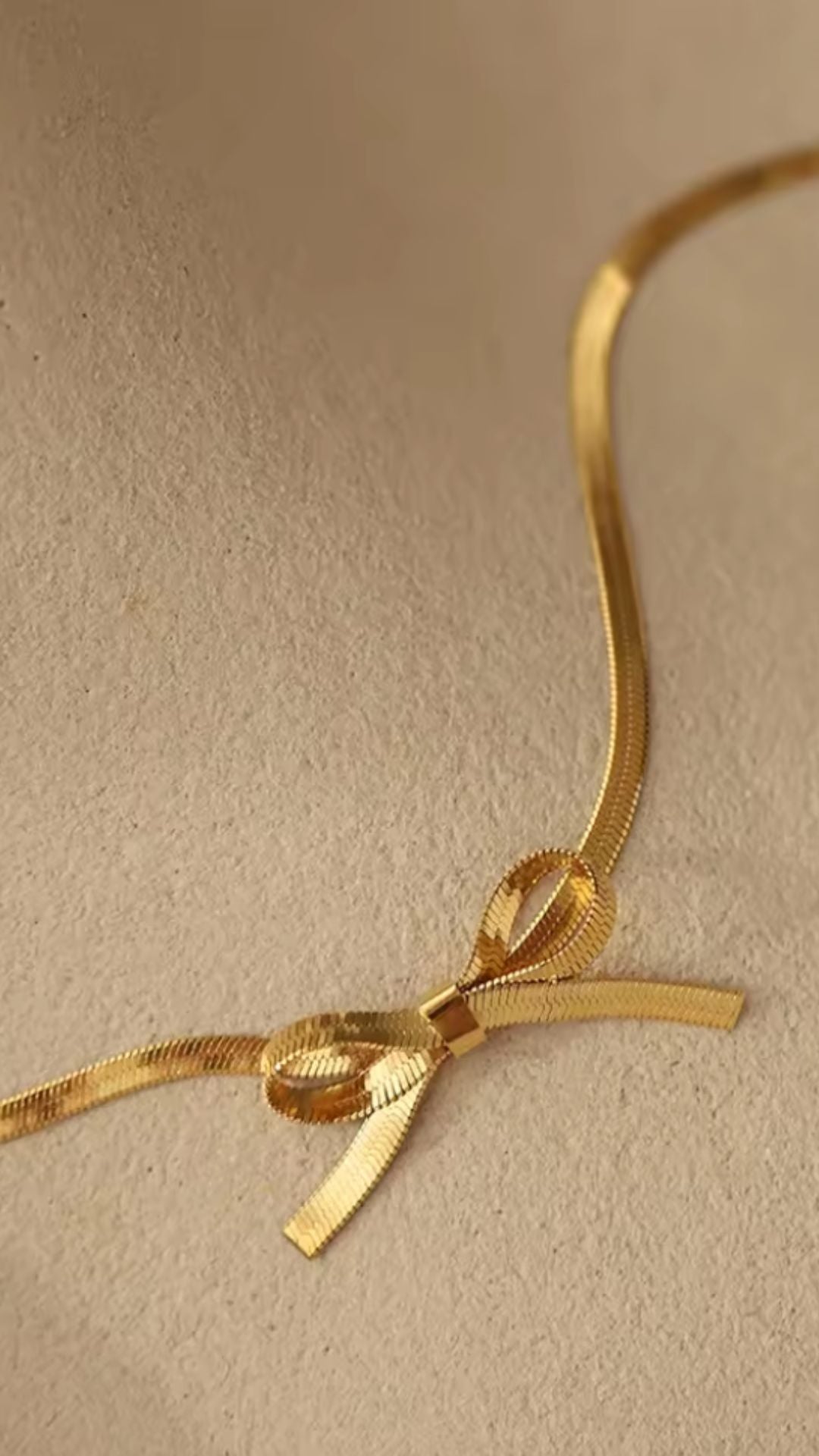 BOW CHOCKER NECKLACE | GOLD (TARNISH RESISTANT)