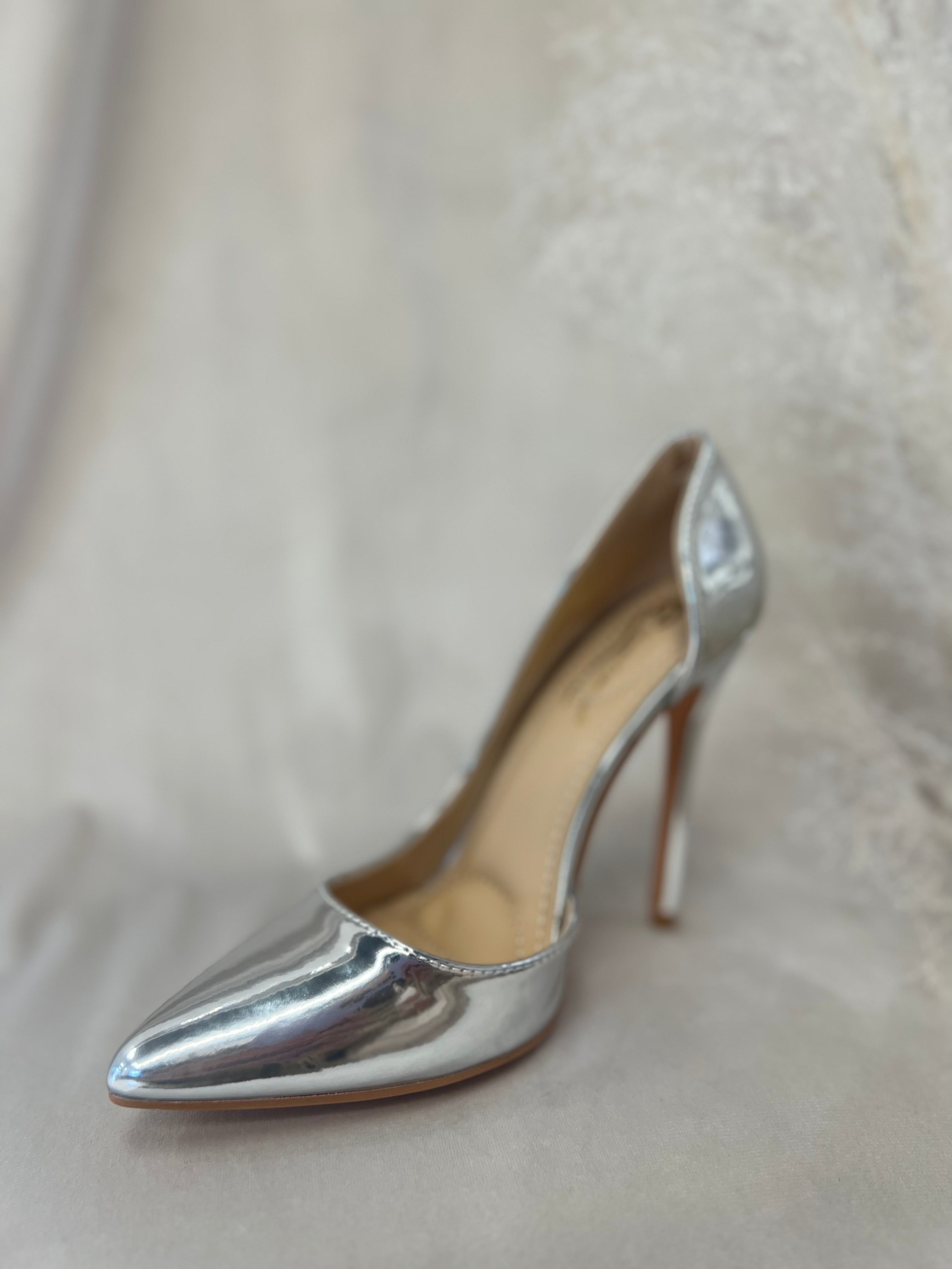 NEW CLARA SHINY POINTY TOE PUMPS (SILVER)