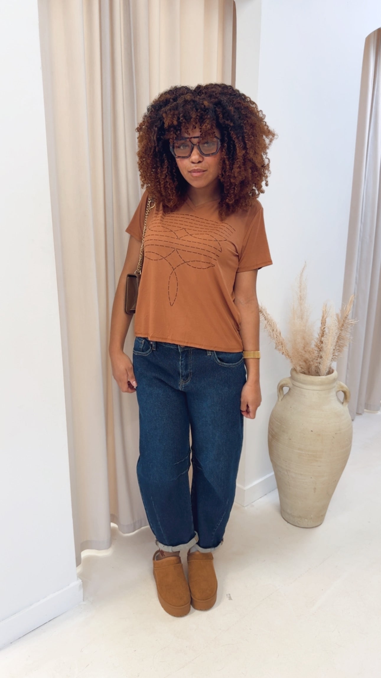 COWBOY BOOTS TOE STITCH VINTAGE GRAPHIC TEE