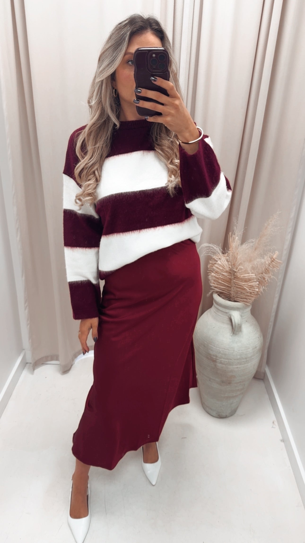 SATIN MAXI SKIRT (BURGUNDY)