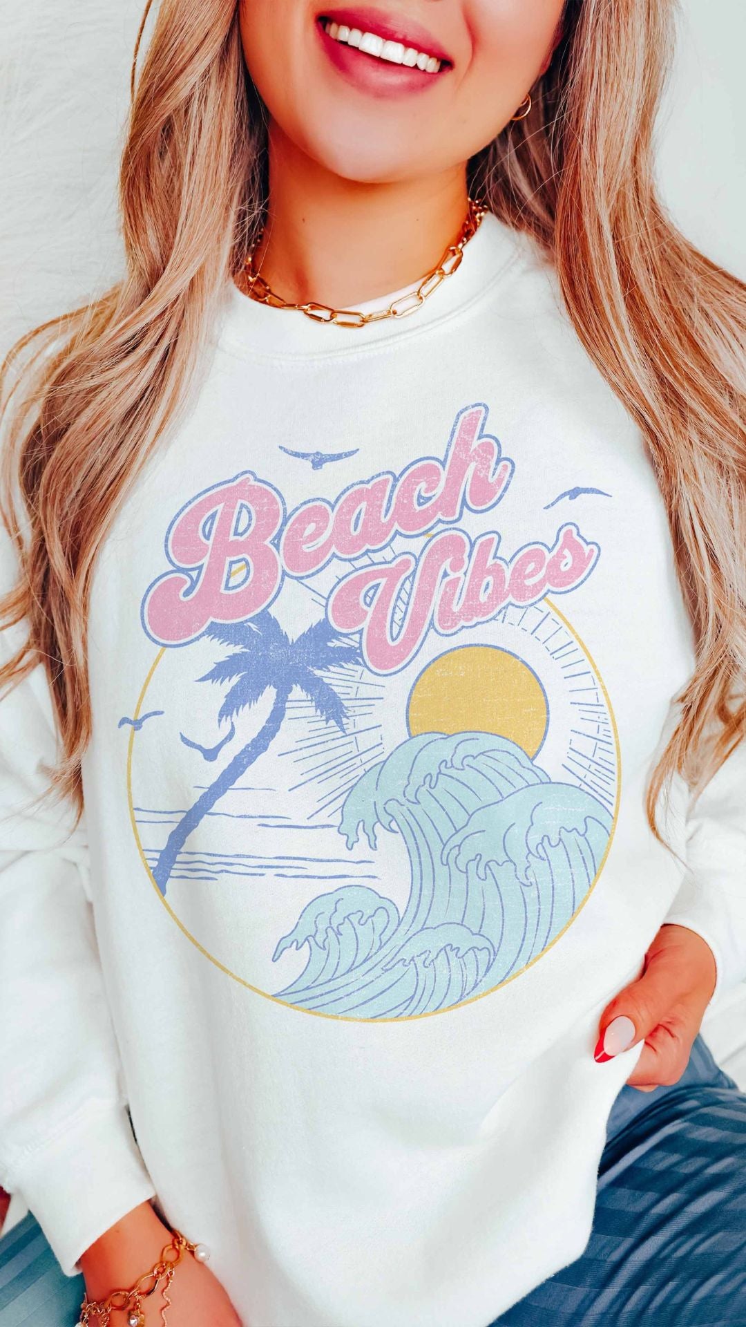 BEACH VIBES SWEATSHIRT (WHITE)