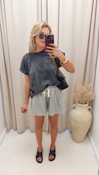 EVERYDAY OVERSIZED STRIPED SHORTS (GREY)
