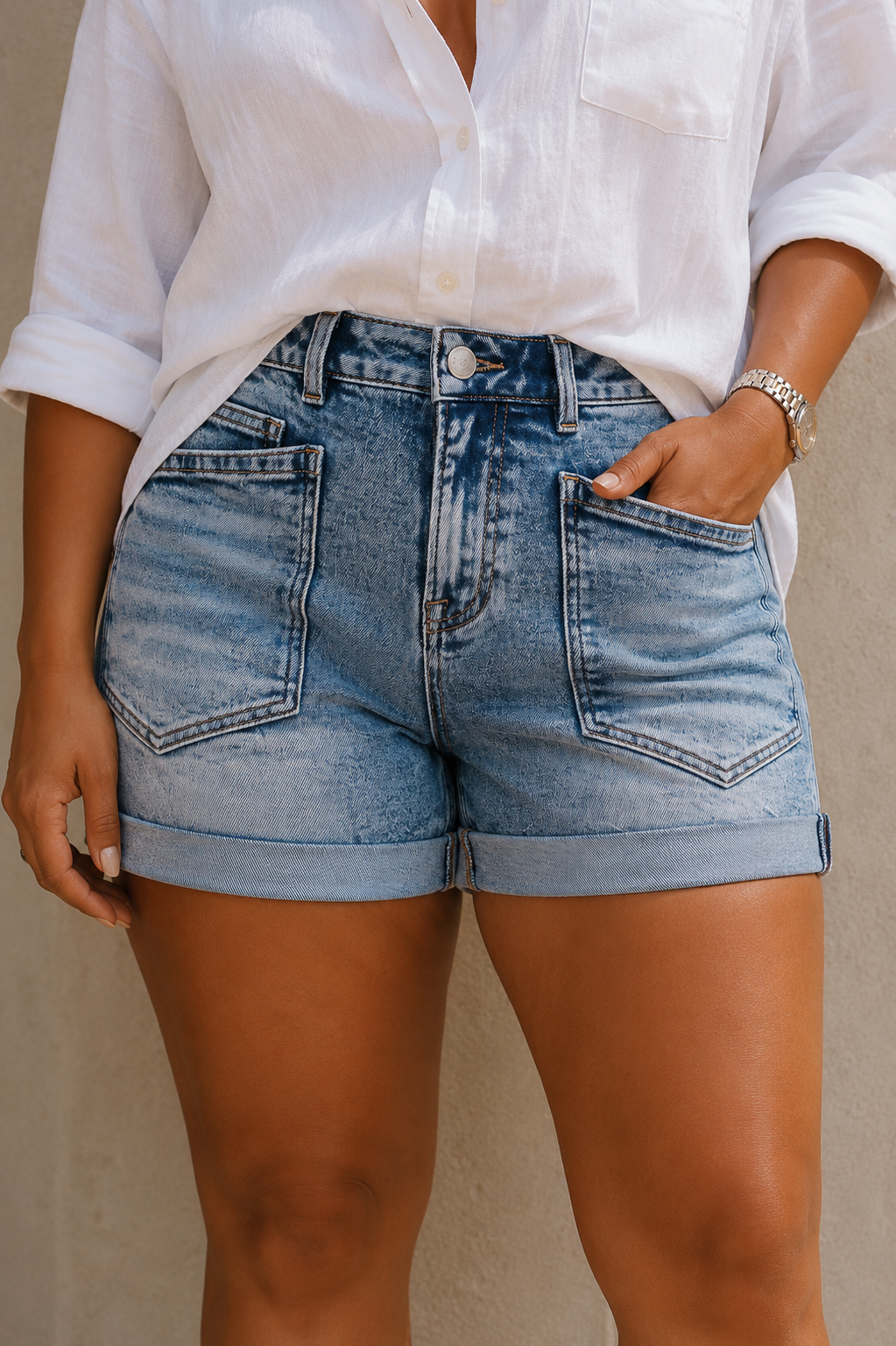 CURVY SLOUCHY PATCHED POCKET SHORTS WITH CUFFED HEM