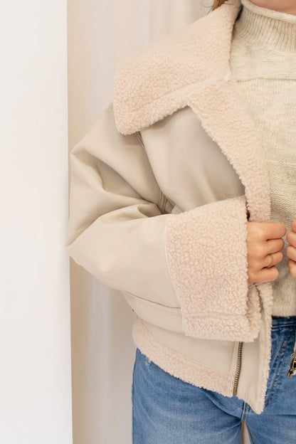 NYA FAUX LEATHER SHERPA JACKET  (SAND)