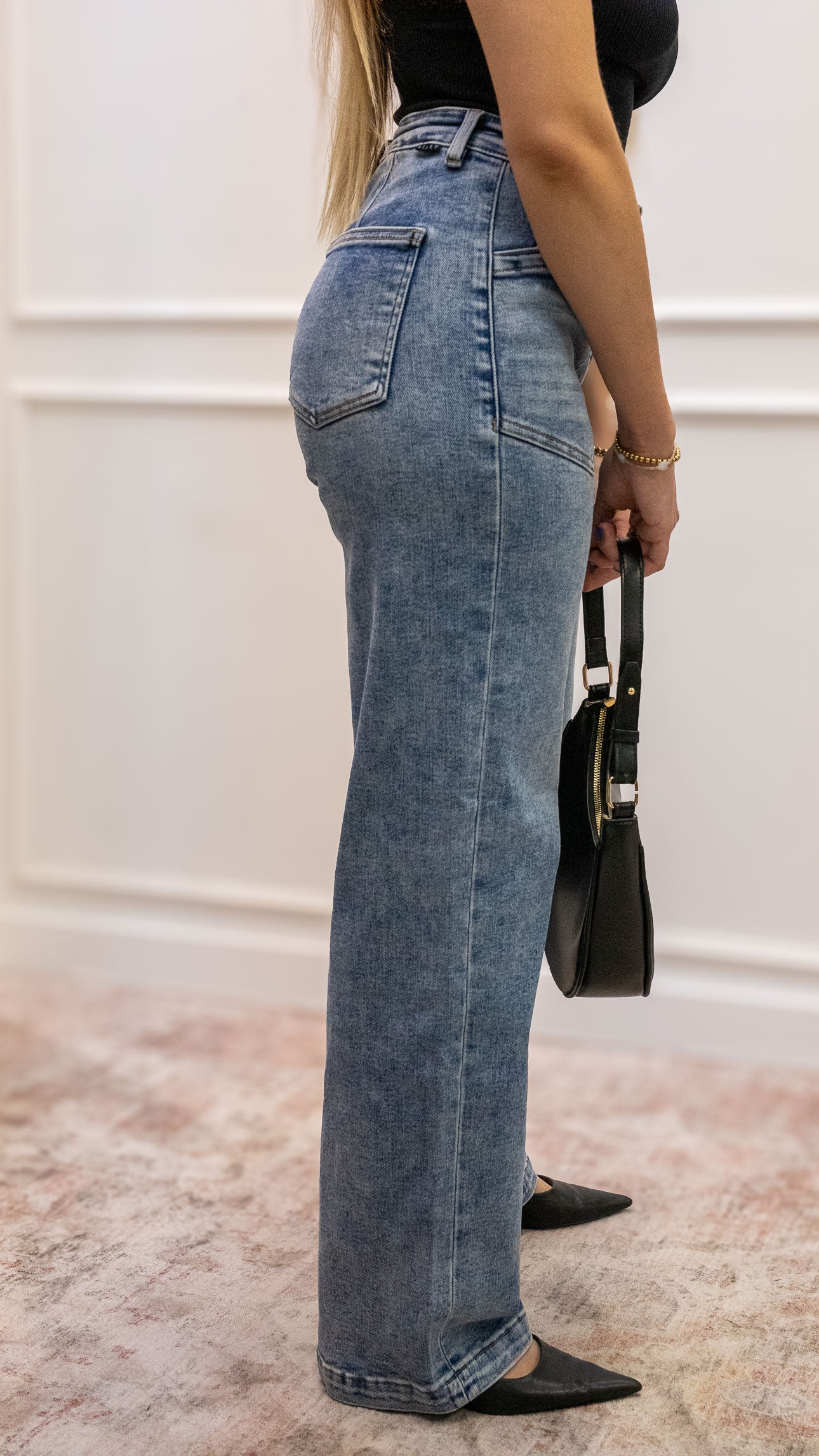TOMMY STRAIGHT LEG MID RISE JEAN (RISEN)