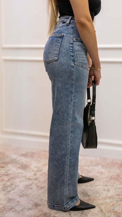 TOMMY STRAIGHT LEG MID RISE JEAN (RISEN)