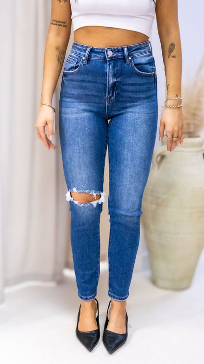 KELLY SKINNY JEAN MID WASH | RISEN