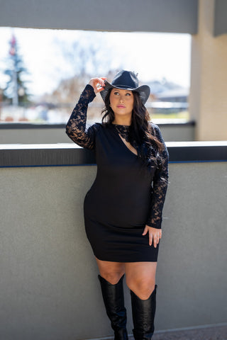 NEW BROOK MINI LACE DRESS (CURVY)