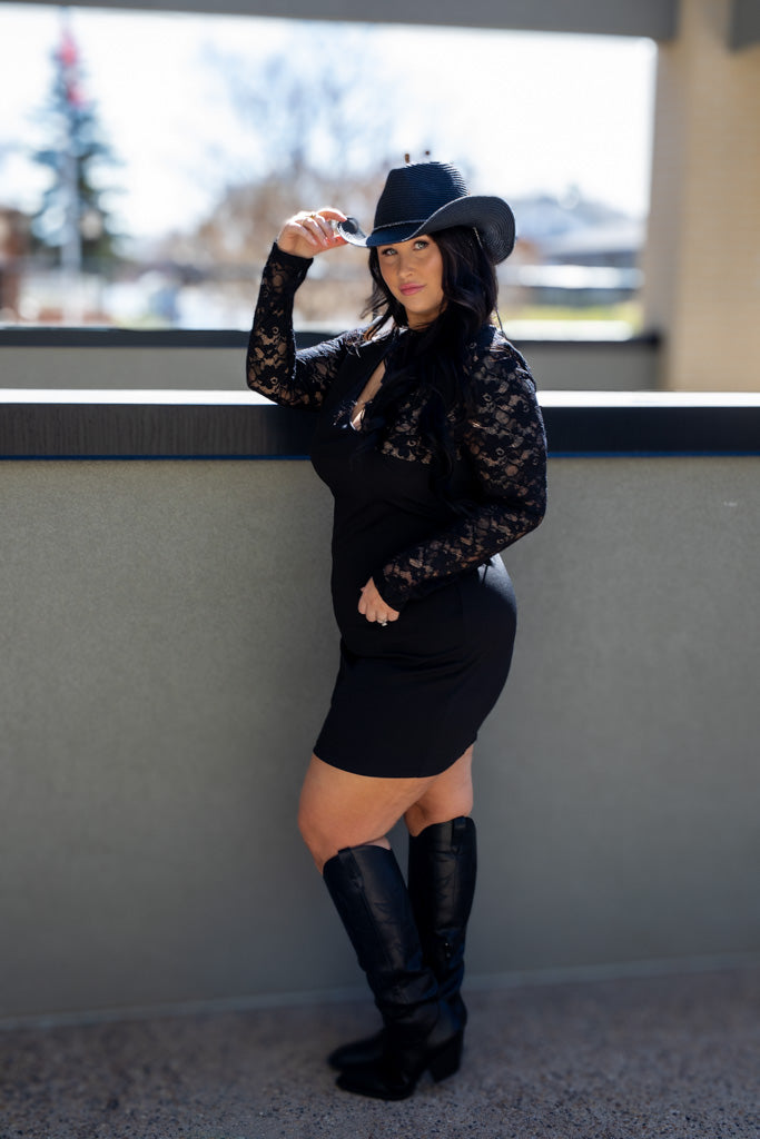 NEW BROOK MINI LACE DRESS (CURVY)