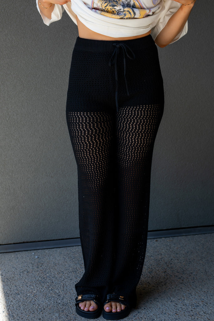 NEW ELIA CROCHET PANTS (BLACK)