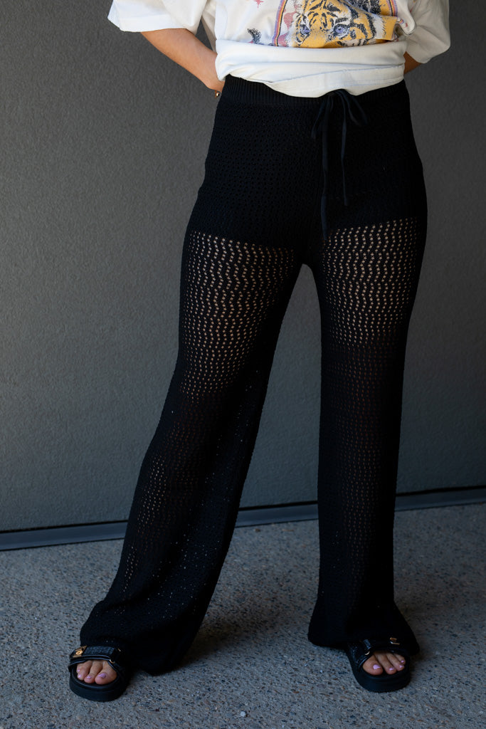 NEW ELIA CROCHET PANTS (BLACK)