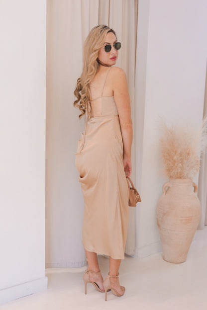 NEW SERENA SATIN SLEEVELESS V-NECK MIDI (CAMEL)
