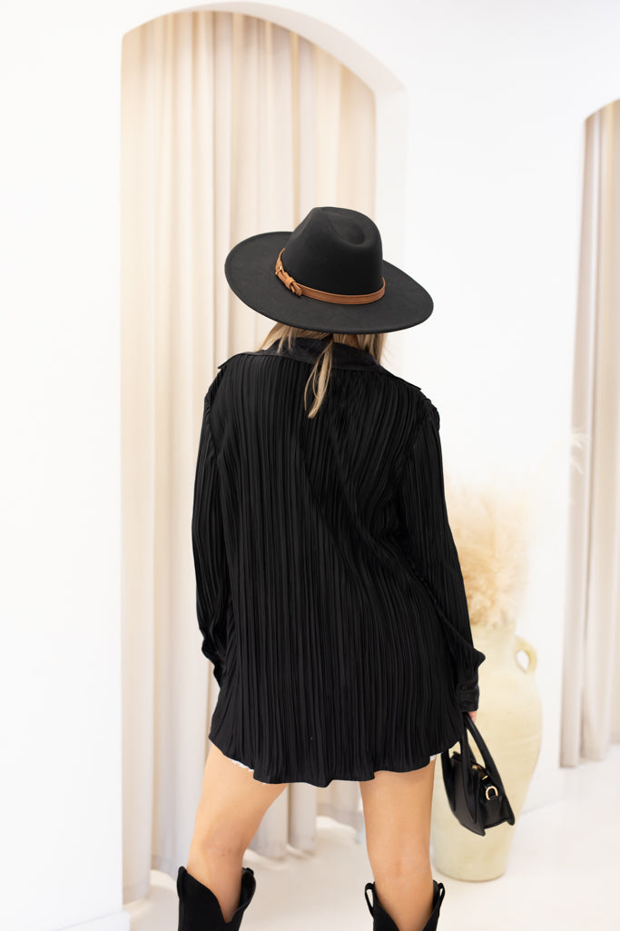 NEW 2 PIECE KLESIS BLOUSE/BRA SET (BLACK)