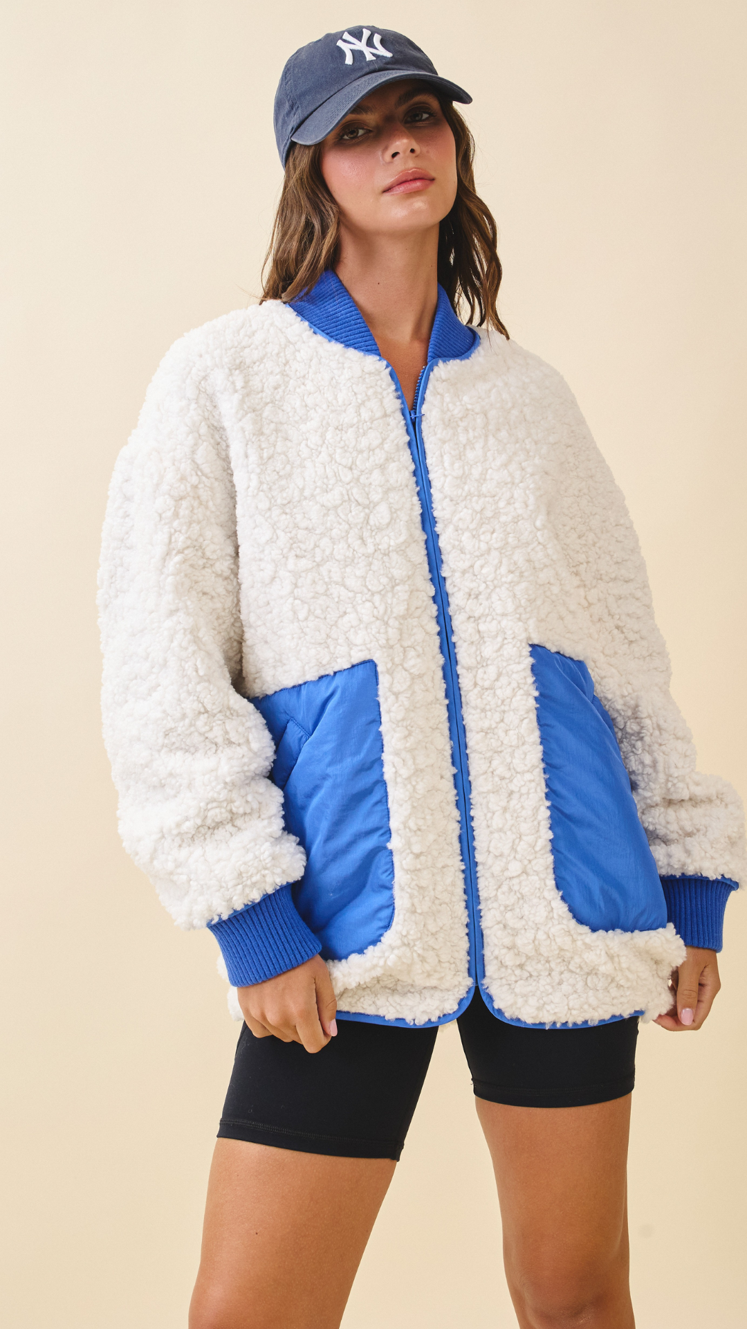 TEXTURED CONTRAST POCKET FLEECE JACKET