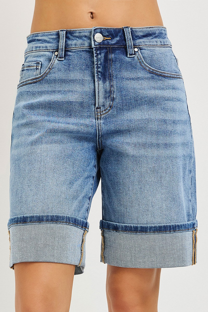 CURVY SIZE HIGH RISE MID LENGTH CUFFED SHORTS