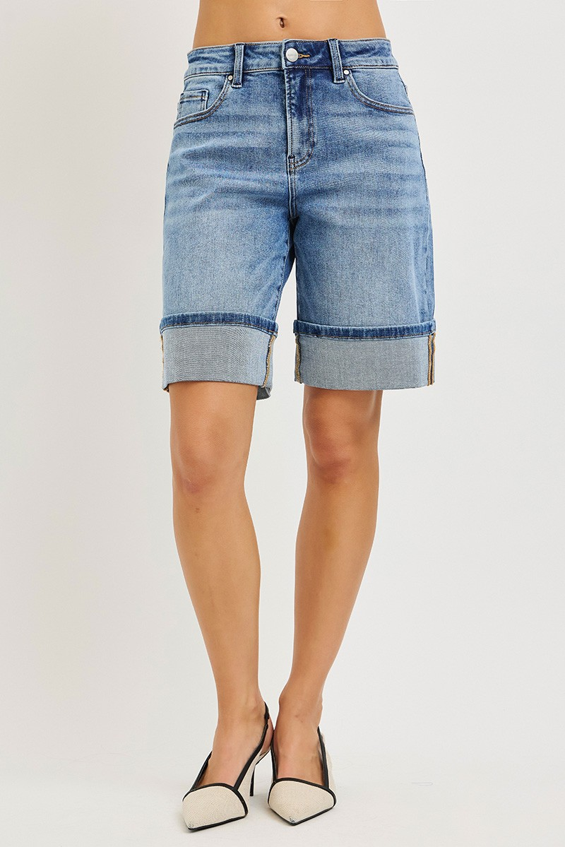 CURVY SIZE HIGH RISE MID LENGTH CUFFED SHORTS