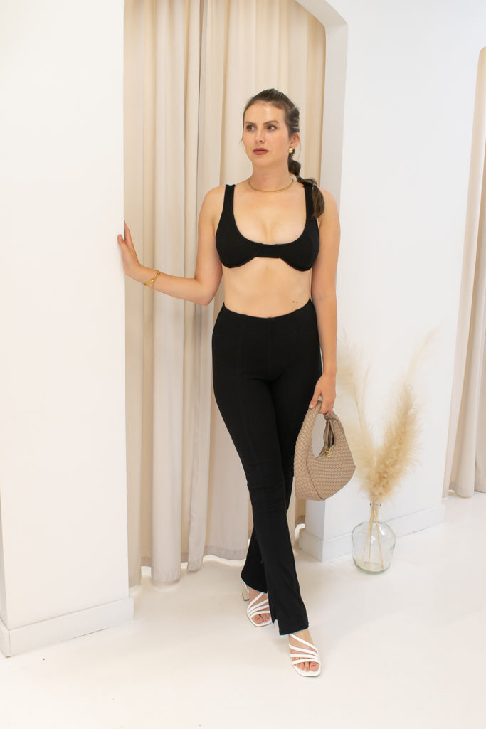 NEW SCARLET TWO PIECE SET (BLACK)