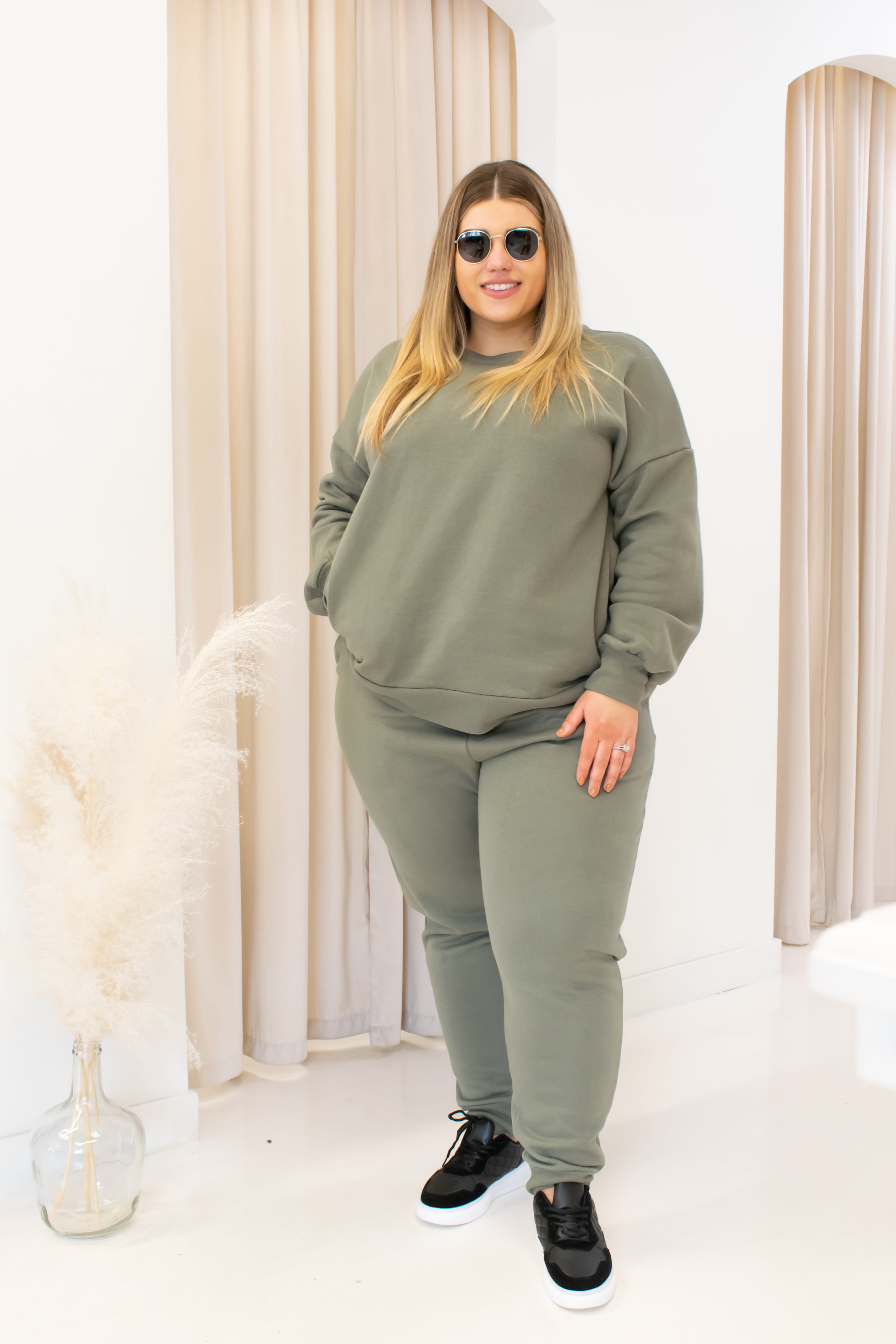NEW TARA TWO PIECE SWEATSHIRT SET (CURVY) | GREEN
