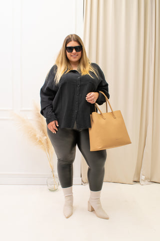 NEW BLACK STELLA COLLARED SHIRT (CURVY)